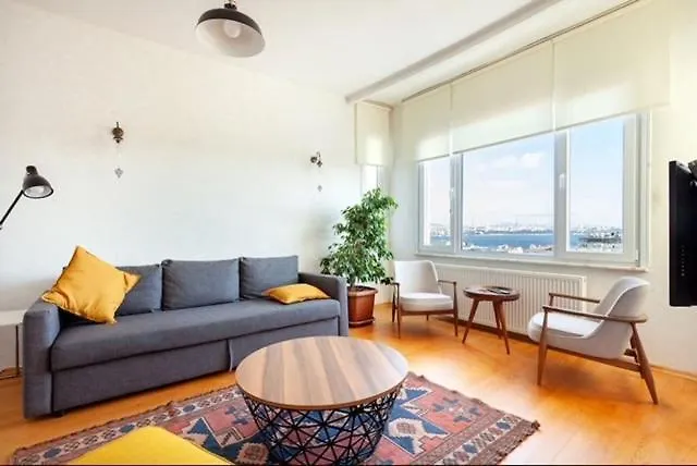 Апартаменты Historic Elegance With A Bosphorus Gaze *